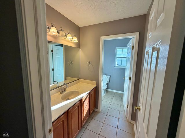 12102 Raiders Boulevard, Fishers, IN 46037