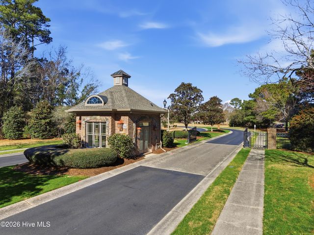 9283 Oldfield Road NW, Calabash, NC 28467