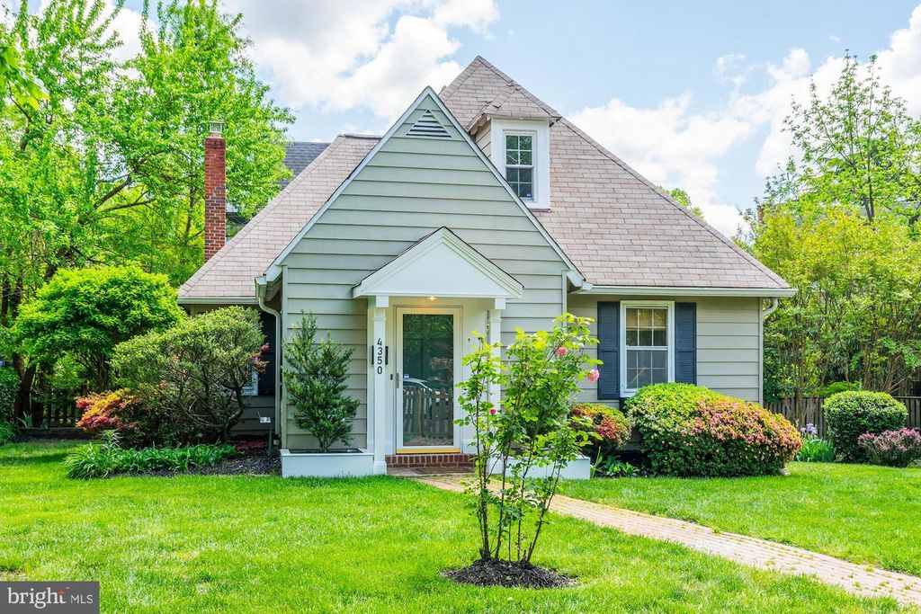 4350 RIVER RD NW, Washington, DC 20016