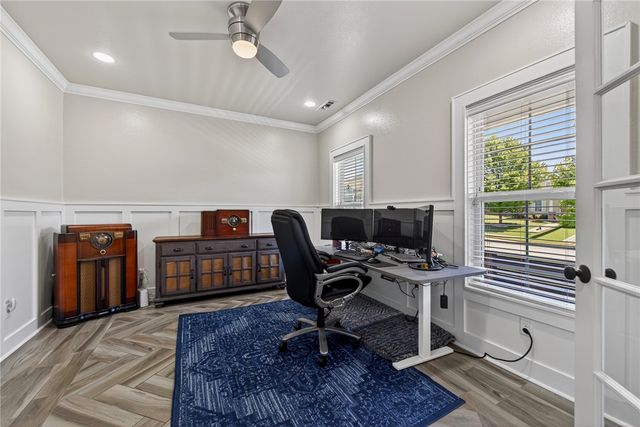 805 Hampstead Heath, Cave Springs, AR 72718