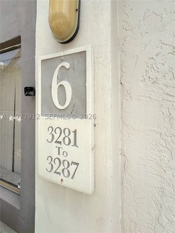 3287 Coral Lake Dr 3287, Coral Springs, FL 33065