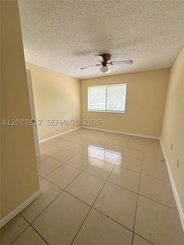 3287 Coral Lake Dr 3287, Coral Springs, FL 33065