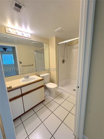 3287 Coral Lake Dr 3287, Coral Springs, FL 33065