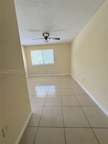 3287 Coral Lake Dr 3287, Coral Springs, FL 33065
