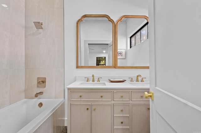 300 W High St, Sheridan, AR 72150