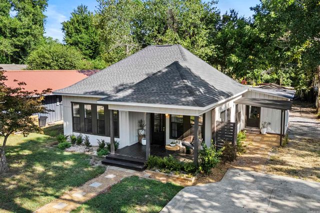 300 W High St, Sheridan, AR 72150