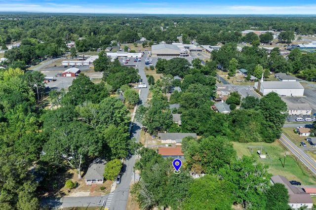 300 W High St, Sheridan, AR 72150