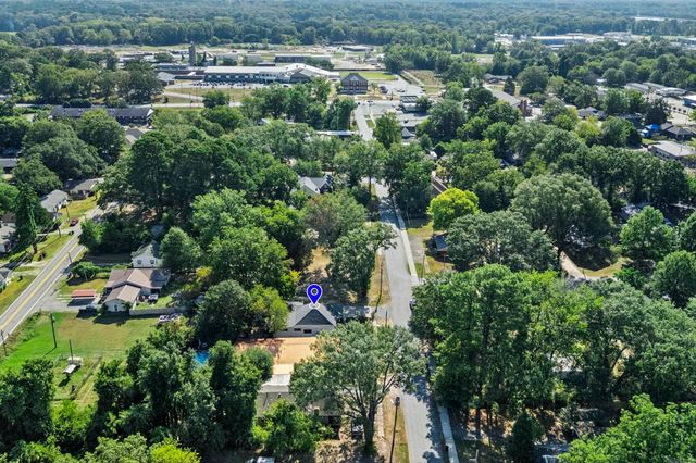 300 W High St, Sheridan, AR 72150