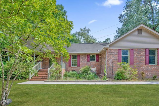 4014 Arcadia Court, Fayetteville, NC 28311