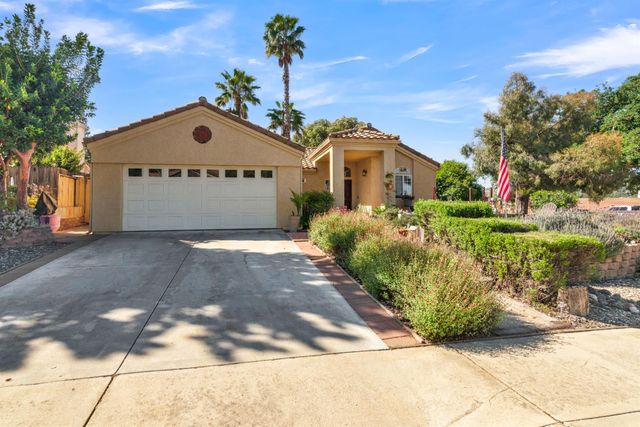 102 Via Promesa, Paso Robles, CA 93446