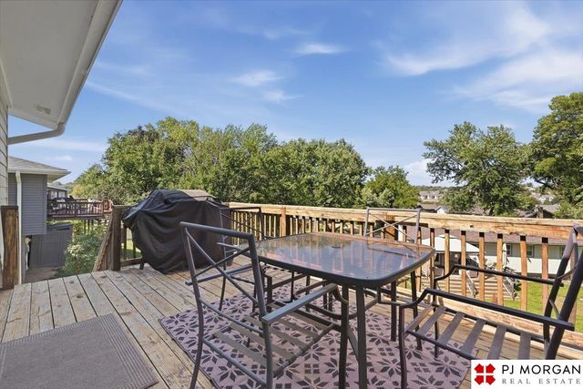 5011 N 114 Street, Omaha, NE 68164