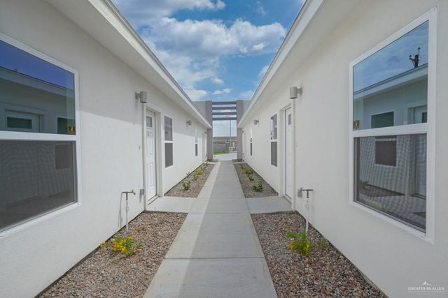 2901 W Driftwood Street 1, Edinburg, TX 78541