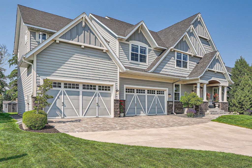 15810 43rd Place N, Plymouth, MN 55446