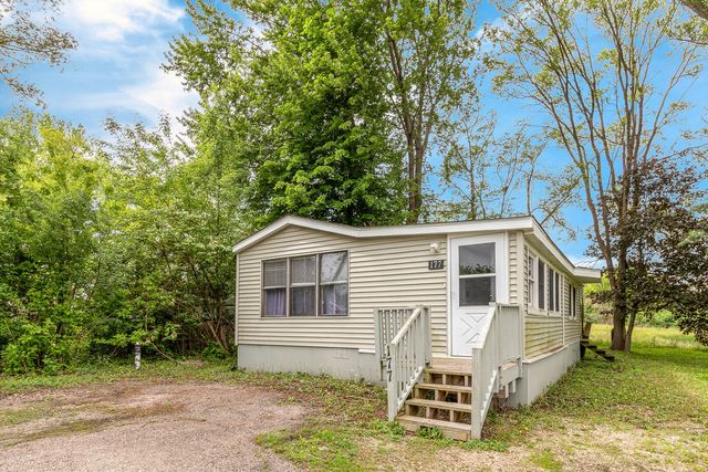 177 Windward, Lakemoor, IL 60051