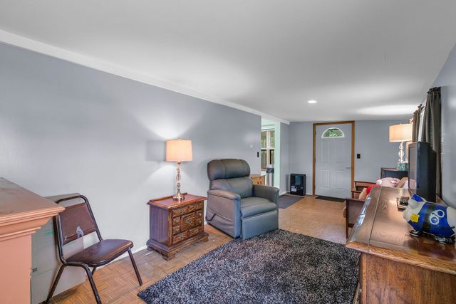 177 Windward, Lakemoor, IL 60051
