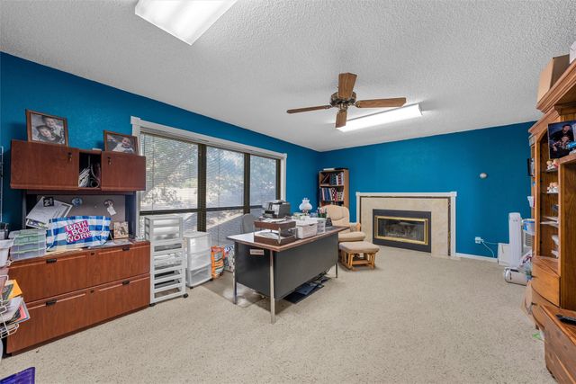 10011 Lost Oak Ridge Drive, Woodway, TX 76712
