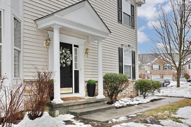 17 Gillian Court, Monroe, NY 10950