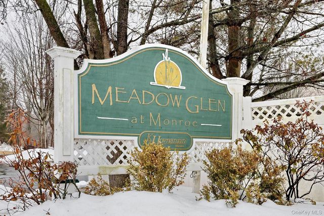 17 Gillian Court, Monroe, NY 10950