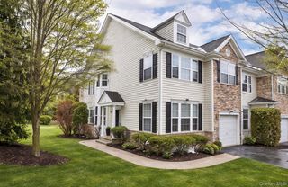 17 Gillian Court, Monroe, NY 10950