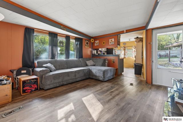 1024 Avenue B, Plattsmouth, NE 68048