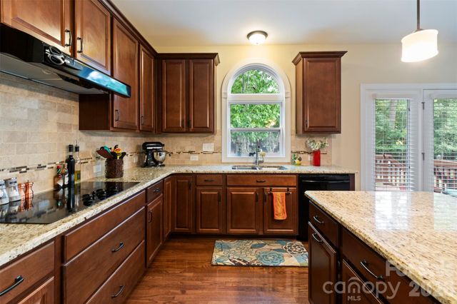 18021 Pawleys Plantation Lane, Charlotte, NC 28278