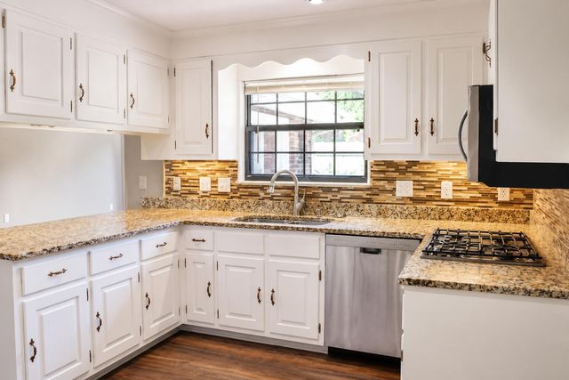 814 Cedar Springs Road, Athens, TN 37303