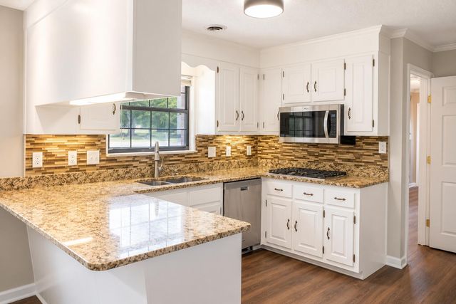814 Cedar Springs Road, Athens, TN 37303