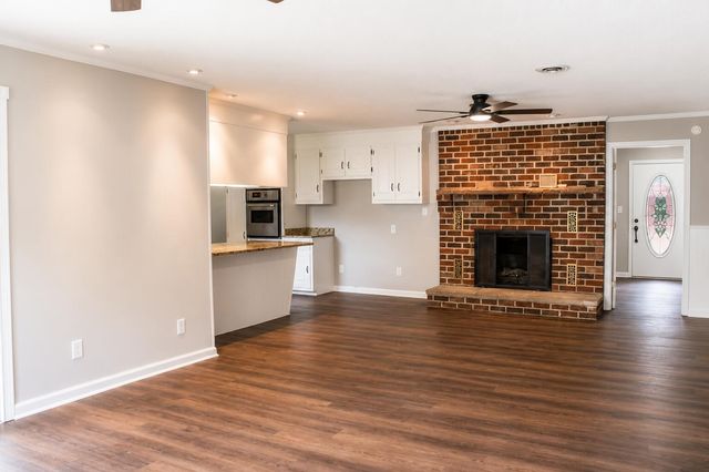 814 Cedar Springs Road, Athens, TN 37303