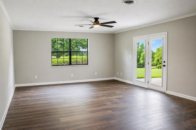 814 Cedar Springs Road, Athens, TN 37303