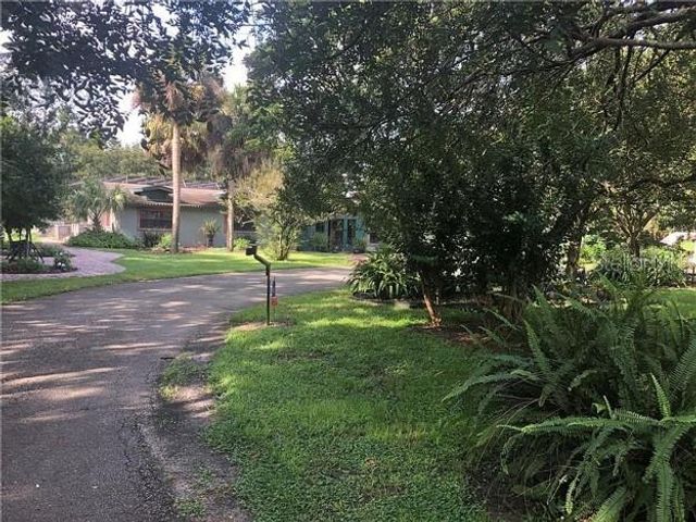 404 RIDGEWOOD AVENUE, Dundee, FL 33838