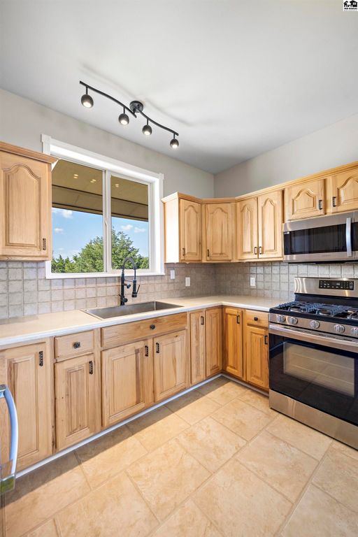 105 Jet Cir