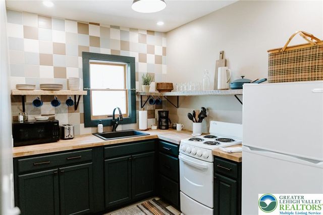 116 Firehouse Road, Tobyhanna Twp, PA 18350