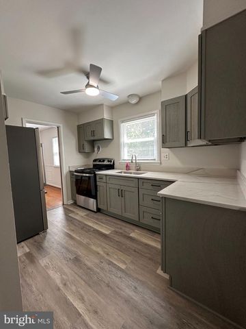 918 SHAWNEE DR, Frederick, MD 21701
