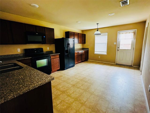 3916 Jeanette Lane, Mckinney, TX 75071