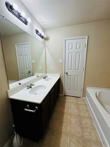 3916 Jeanette Lane, Mckinney, TX 75071