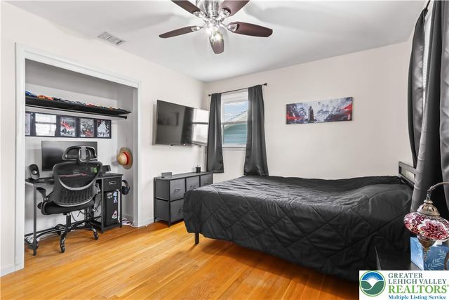 1322 Valley Road, Bethlehem City, PA 18018