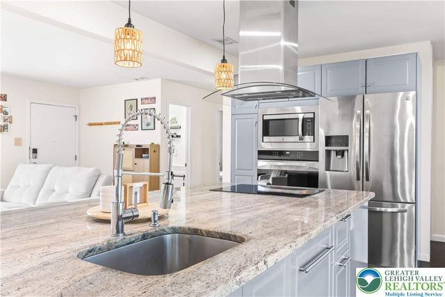 1322 Valley Road, Bethlehem City, PA 18018