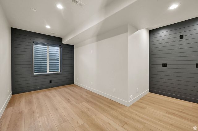 28 W 2060 S, Orem, UT 84058
