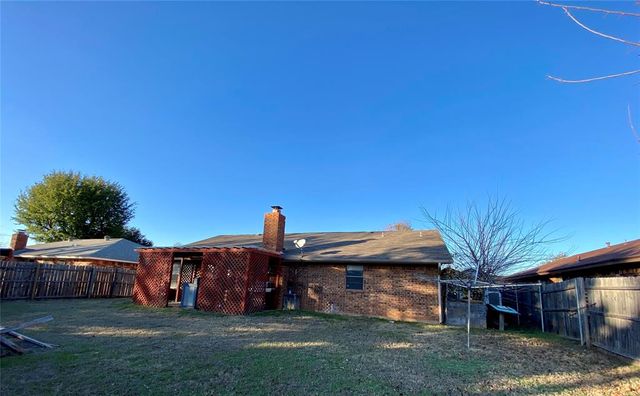 1502 W Gemini Road, Edmond, OK 73003