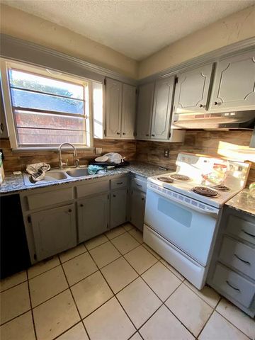 1502 W Gemini Road, Edmond, OK 73003