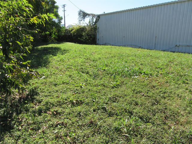 2419 Logan Street, Dallas, TX 75215