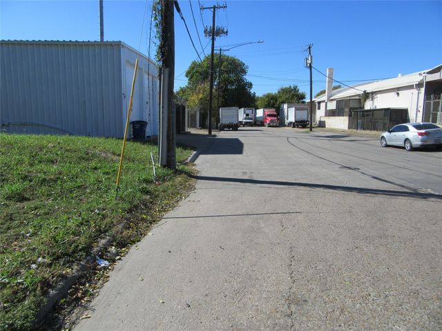 2419 Logan Street, Dallas, TX 75215