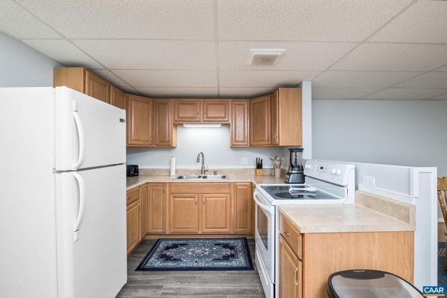 105 SQUIRREL PATH, Stanardsville, VA 22973