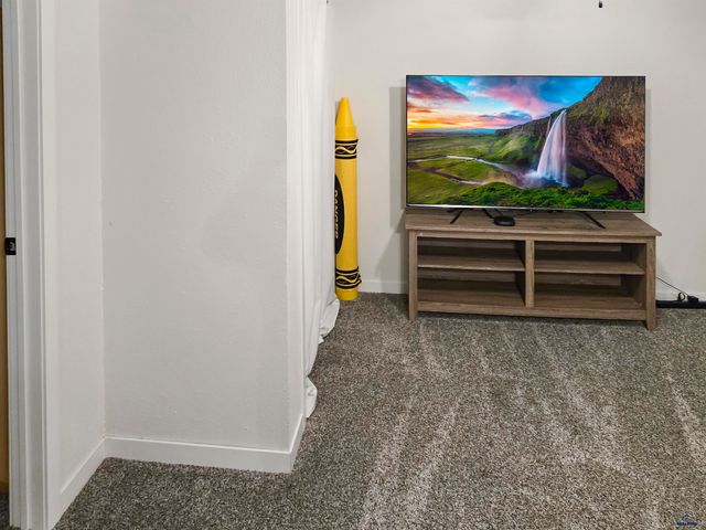 4310 PATRIOT LN, Rapid City, SD 57701