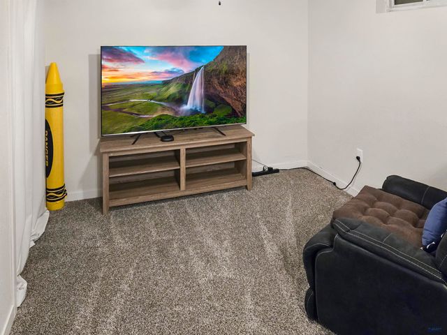 4310 PATRIOT LN, Rapid City, SD 57701