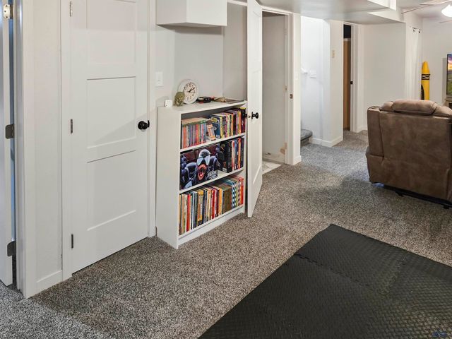 4310 PATRIOT LN, Rapid City, SD 57701