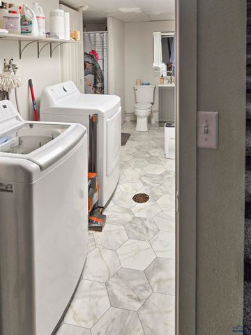 4310 PATRIOT LN, Rapid City, SD 57701