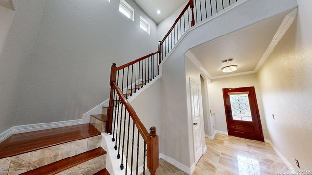 514 Fort Apache, San Antonio, TX 78245