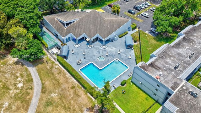 8390 Sands Point Blvd F210, Tamarac, FL 33321