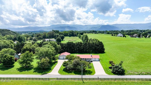 125 Calico Road, Afton, TN 37616